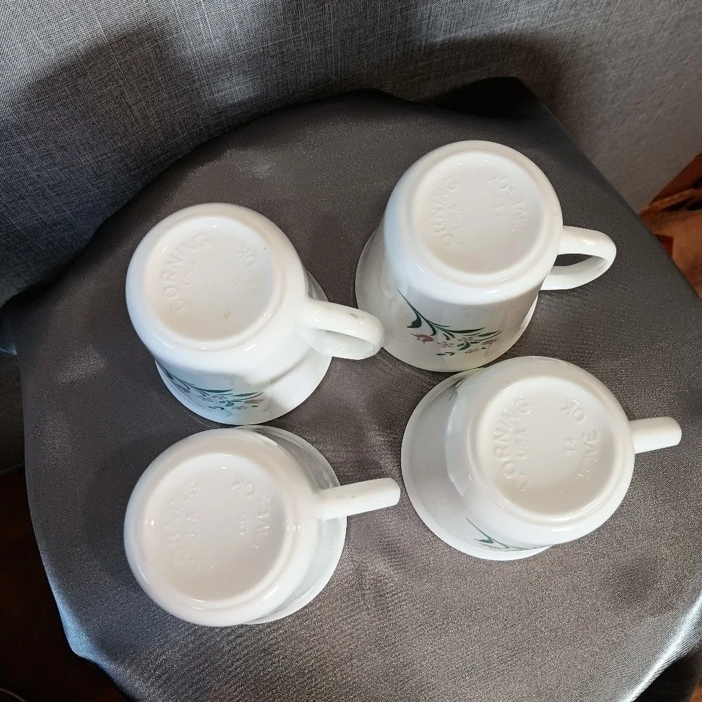 Set of 4 Vintage Corelle Rosemarie Mugs Pink Tulip Flower Corning Ware Tea‎ Cups